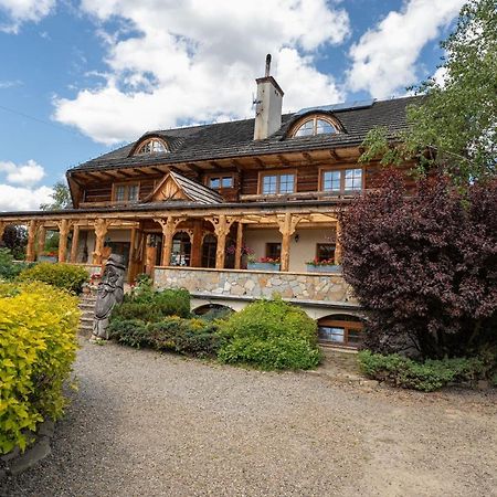 Gosciniec Debowa Gazdowka Bed & Breakfast Ustrzyki Dolne Eksteriør bilde
