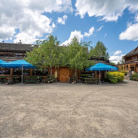 Gosciniec Debowa Gazdowka Bed & Breakfast Ustrzyki Dolne Eksteriør bilde